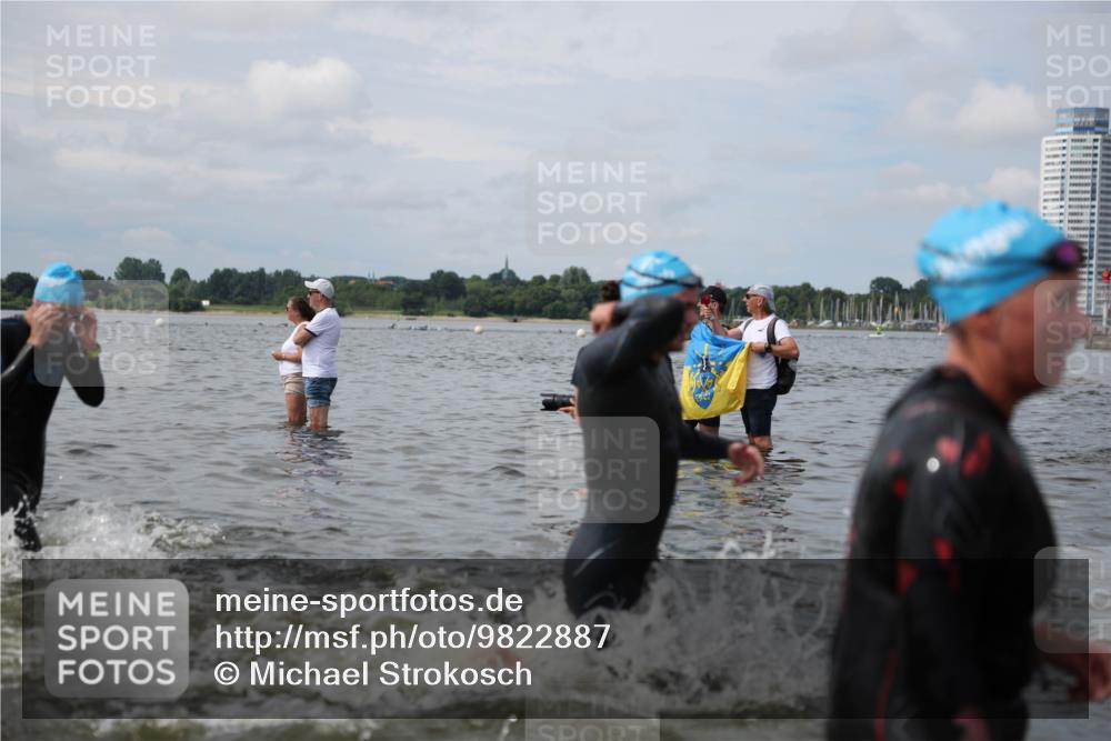 21.06.2026 - Viking Triathlon Michael Strokosch http://msf.ph/oto/9822887 21.06.2026 10:36:06 Schwimmen 16, 20, 113, 200, 205, 323, 360, 530, 556, 560, 656 meine-sportfotos.de