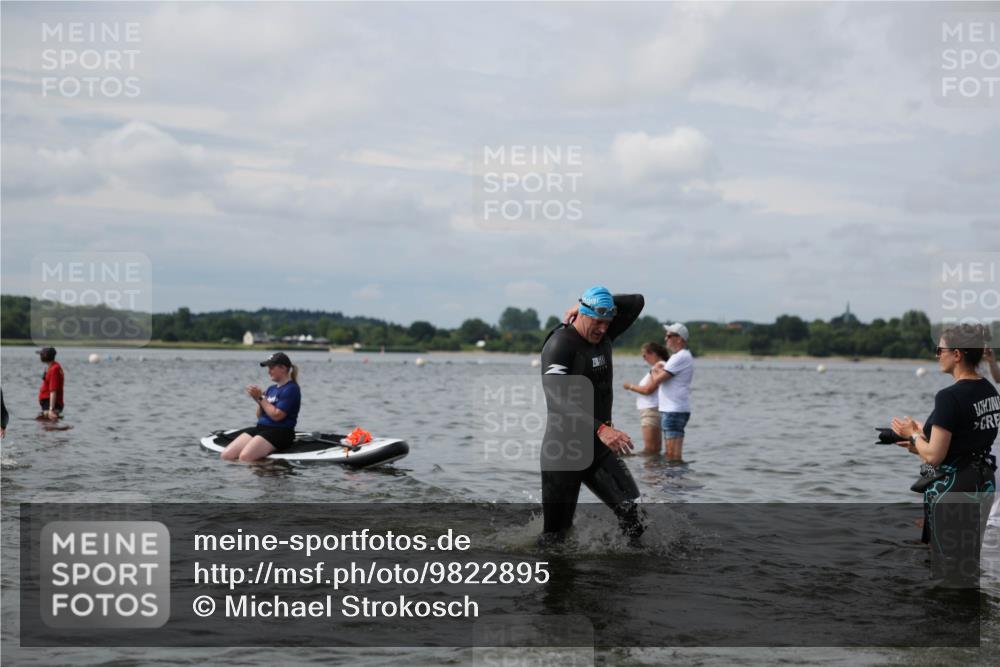 21.06.2026 - Viking Triathlon Michael Strokosch http://msf.ph/oto/9822895 21.06.2026 10:36:09 Schwimmen 16, 20, 43, 113, 200, 205, 323, 360, 530, 556, 560, 656 meine-sportfotos.de