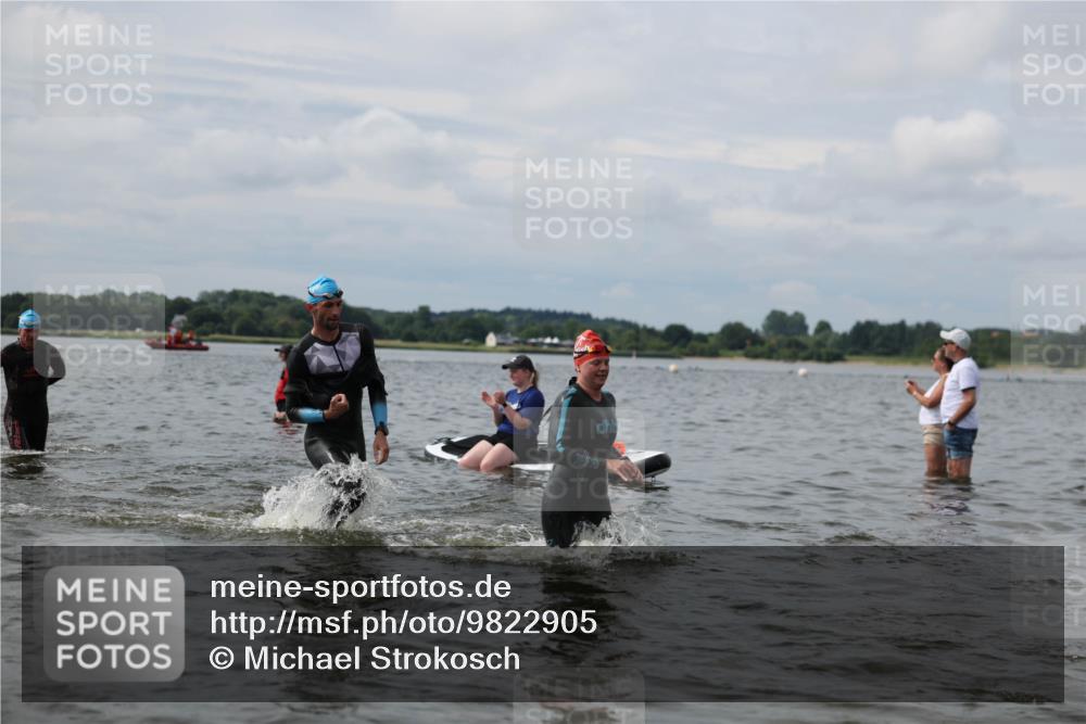 21.06.2026 - Viking Triathlon Michael Strokosch http://msf.ph/oto/9822905 21.06.2026 10:36:12 Schwimmen 16, 43, 113, 200, 205, 323, 360, 475, 530, 556, 560, 604, 656 meine-sportfotos.de