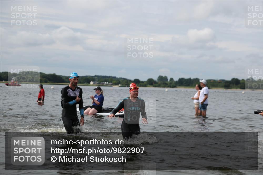 21.06.2026 - Viking Triathlon Michael Strokosch http://msf.ph/oto/9822907 21.06.2026 10:36:13 Schwimmen 16, 43, 113, 200, 205, 323, 475, 530, 543, 556, 560, 604, 656 meine-sportfotos.de