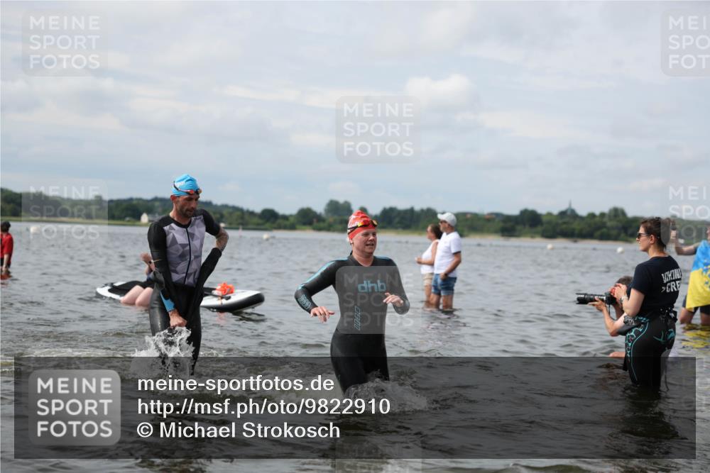 21.06.2026 - Viking Triathlon Michael Strokosch http://msf.ph/oto/9822910 21.06.2026 10:36:14 Schwimmen 16, 43, 113, 200, 205, 323, 475, 543, 556, 560, 604, 656 meine-sportfotos.de