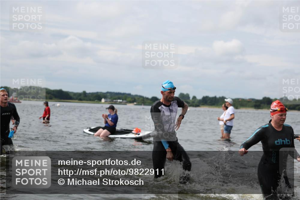 21.06.2026 - Viking Triathlon Michael Strokosch http://msf.ph/oto/9822911 21.06.2026 10:36:14 Schwimmen 16, 43, 113, 200, 205, 323, 475, 543, 556, 560, 604, 656 meine-sportfotos.de