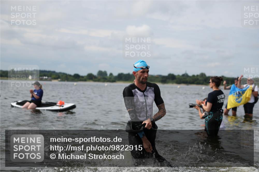21.06.2026 - Viking Triathlon Michael Strokosch http://msf.ph/oto/9822915 21.06.2026 10:36:15 Schwimmen 16, 43, 113, 200, 205, 323, 475, 543, 556, 560, 604, 612, 656 meine-sportfotos.de