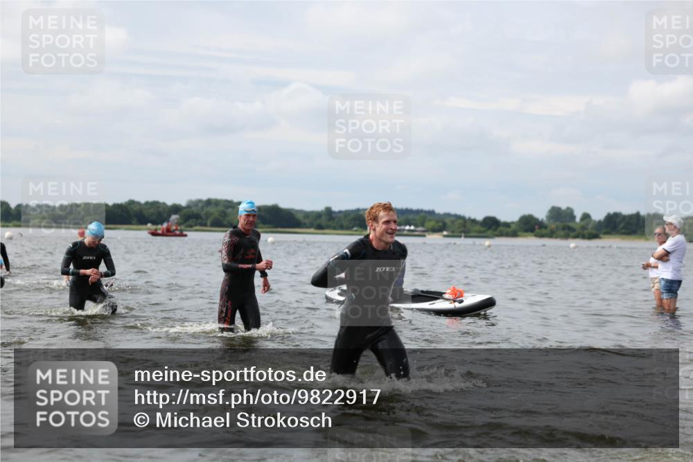 21.06.2026 - Viking Triathlon Michael Strokosch http://msf.ph/oto/9822917 21.06.2026 10:36:16 Schwimmen 16, 43, 113, 205, 323, 475, 543, 556, 560, 604, 612, 656 meine-sportfotos.de
