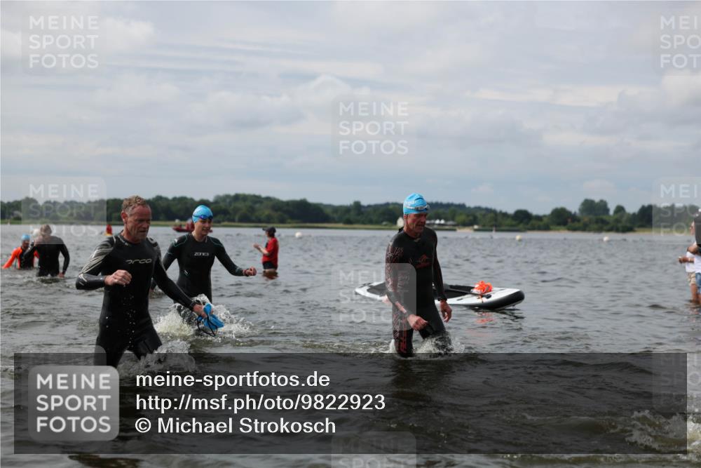21.06.2026 - Viking Triathlon Michael Strokosch http://msf.ph/oto/9822923 21.06.2026 10:36:18 Schwimmen 16, 43, 113, 205, 323, 475, 543, 556, 560, 604, 612, 656 meine-sportfotos.de
