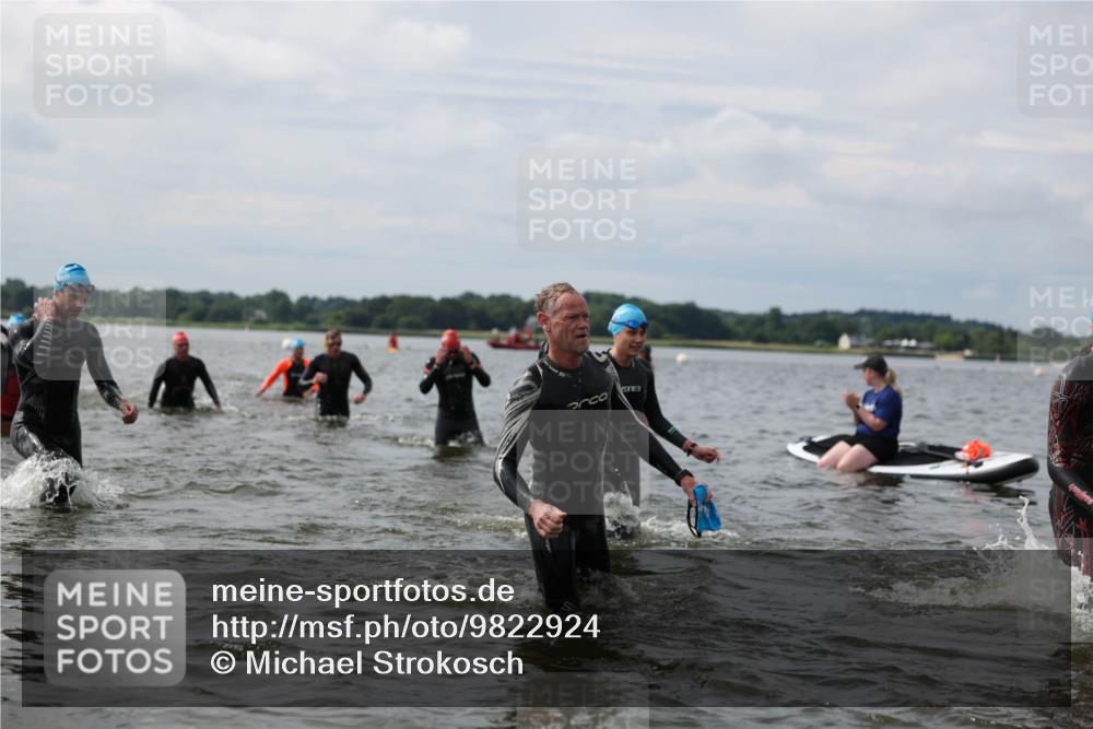 21.06.2026 - Viking Triathlon Michael Strokosch http://msf.ph/oto/9822924 21.06.2026 10:36:19 Schwimmen 16, 43, 113, 205, 323, 404, 475, 543, 556, 604, 612, 656 meine-sportfotos.de