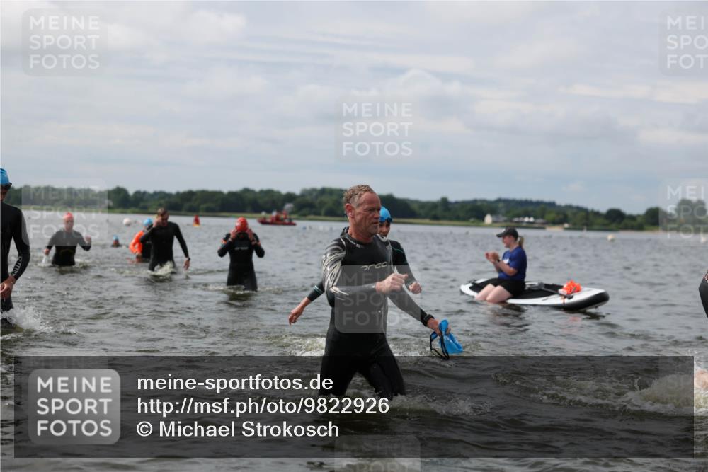 21.06.2026 - Viking Triathlon Michael Strokosch http://msf.ph/oto/9822926 21.06.2026 10:36:20 Schwimmen 16, 43, 113, 205, 323, 404, 475, 543, 556, 604, 612, 656 meine-sportfotos.de
