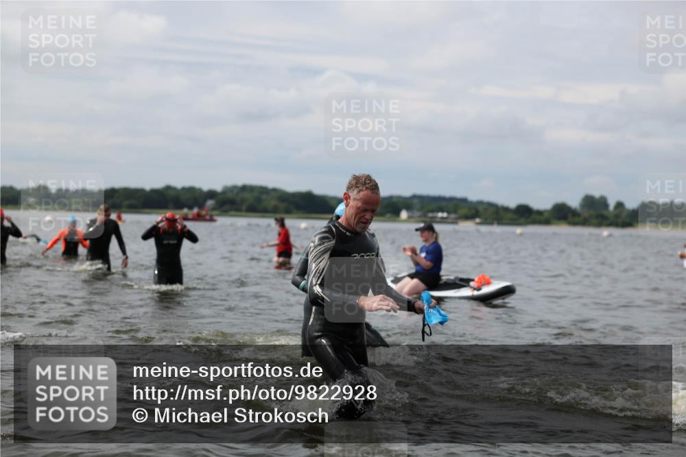 21.06.2026 - Viking Triathlon Michael Strokosch http://msf.ph/oto/9822928 21.06.2026 10:36:20 Schwimmen 16, 43, 113, 205, 323, 404, 475, 543, 556, 604, 612, 656 meine-sportfotos.de