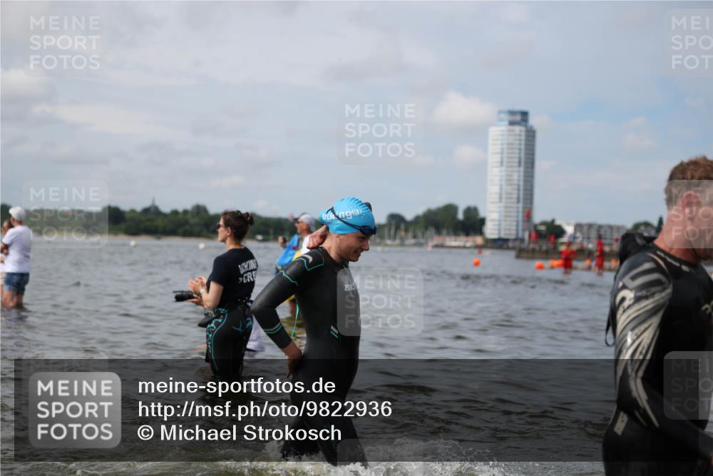 21.06.2026 - Viking Triathlon Michael Strokosch http://msf.ph/oto/9822936 21.06.2026 10:36:24 Schwimmen 16, 43, 113, 205, 219, 404, 475, 543, 556, 604, 612, 648 meine-sportfotos.de