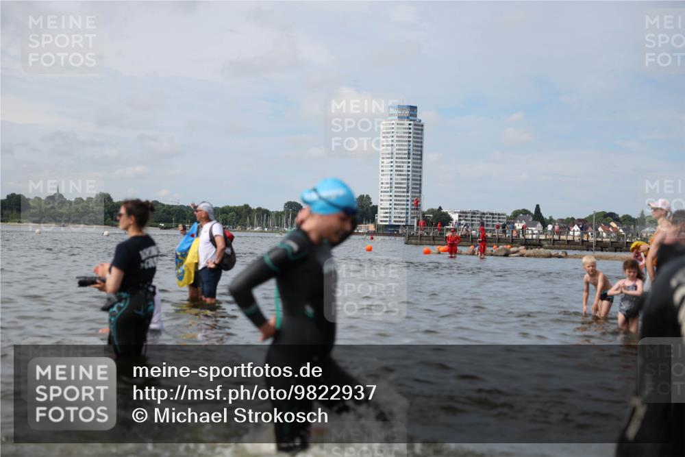 21.06.2026 - Viking Triathlon Michael Strokosch http://msf.ph/oto/9822937 21.06.2026 10:36:24 Schwimmen 16, 43, 113, 205, 219, 404, 475, 543, 556, 604, 612, 648 meine-sportfotos.de