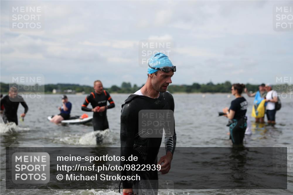 21.06.2026 - Viking Triathlon Michael Strokosch http://msf.ph/oto/9822939 21.06.2026 10:36:26 Schwimmen 16, 43, 113, 205, 219, 404, 475, 543, 604, 612, 648 meine-sportfotos.de