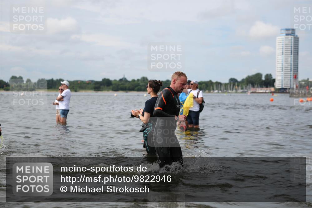 21.06.2026 - Viking Triathlon Michael Strokosch http://msf.ph/oto/9822946 21.06.2026 10:36:28 Schwimmen 16, 43, 113, 205, 219, 404, 475, 526, 543, 604, 612, 648 meine-sportfotos.de