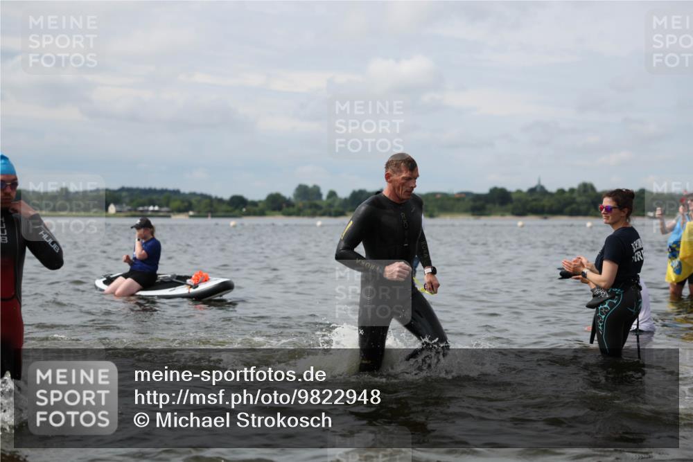 21.06.2026 - Viking Triathlon Michael Strokosch http://msf.ph/oto/9822948 21.06.2026 10:36:29 Schwimmen 16, 43, 113, 219, 404, 475, 526, 543, 604, 612, 648 meine-sportfotos.de