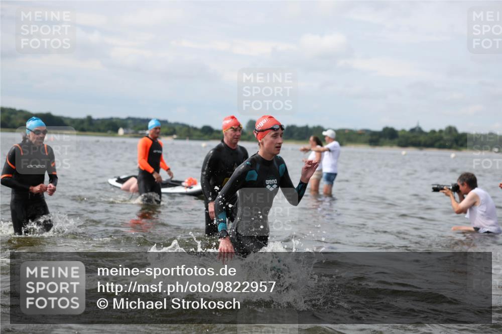 21.06.2026 - Viking Triathlon Michael Strokosch http://msf.ph/oto/9822957 21.06.2026 10:36:33 Schwimmen 43, 68, 219, 404, 475, 526, 543, 604, 612, 648 meine-sportfotos.de