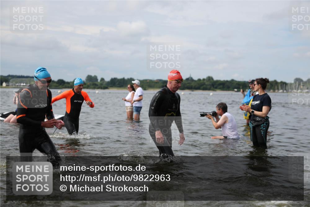 21.06.2026 - Viking Triathlon Michael Strokosch http://msf.ph/oto/9822963 21.06.2026 10:36:35 Schwimmen 68, 87, 219, 364, 404, 475, 526, 543, 604, 612, 648 meine-sportfotos.de