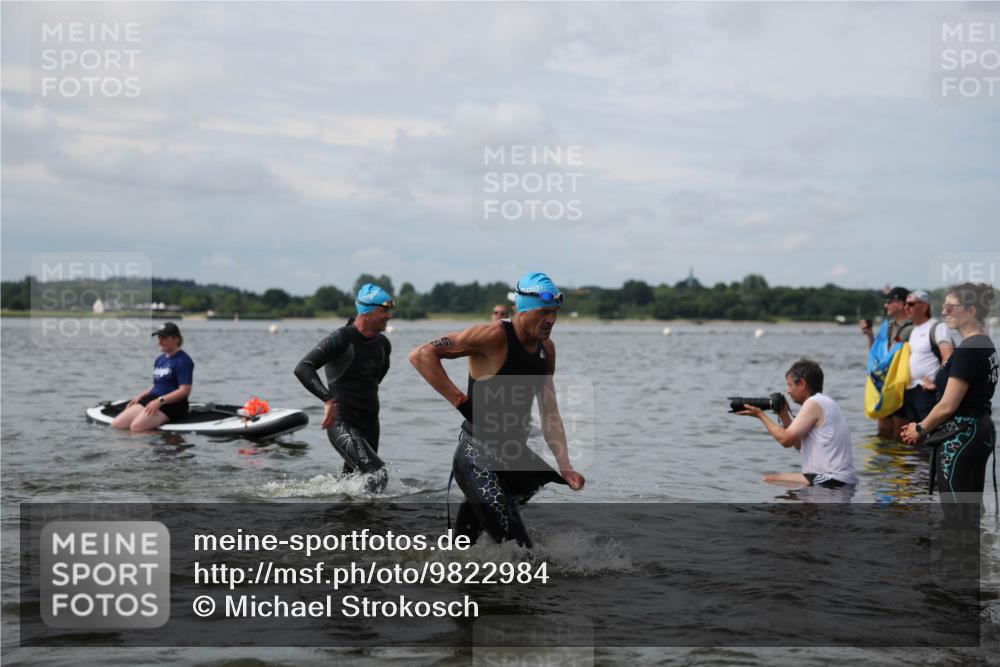 21.06.2026 - Viking Triathlon Michael Strokosch http://msf.ph/oto/9822984 21.06.2026 10:36:47 Schwimmen 68, 84, 87, 122, 186, 219, 325, 364, 395, 407, 526, 606, 648 meine-sportfotos.de