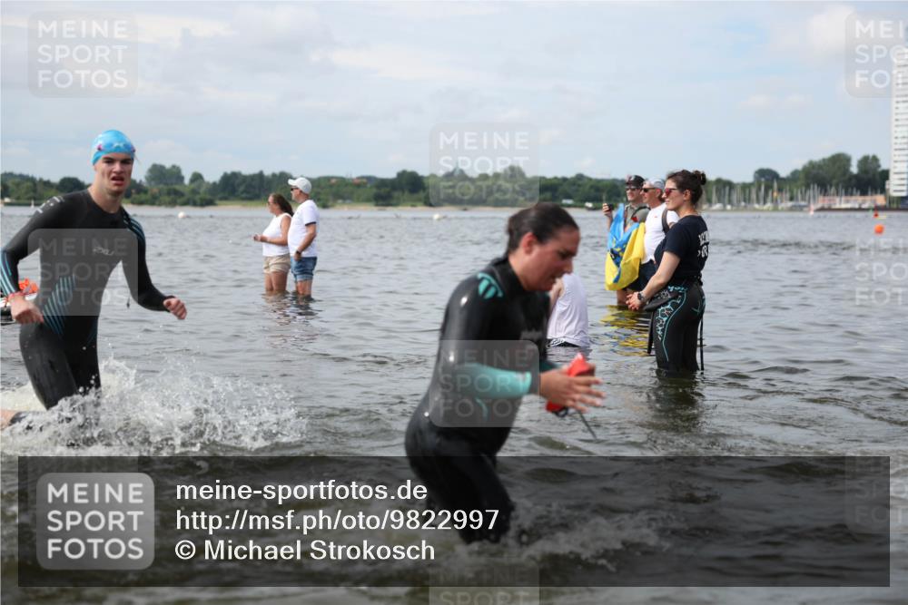 21.06.2026 - Viking Triathlon Michael Strokosch http://msf.ph/oto/9822997 21.06.2026 10:36:53 Schwimmen 68, 84, 87, 122, 142, 186, 325, 364, 395, 407, 553, 606 meine-sportfotos.de