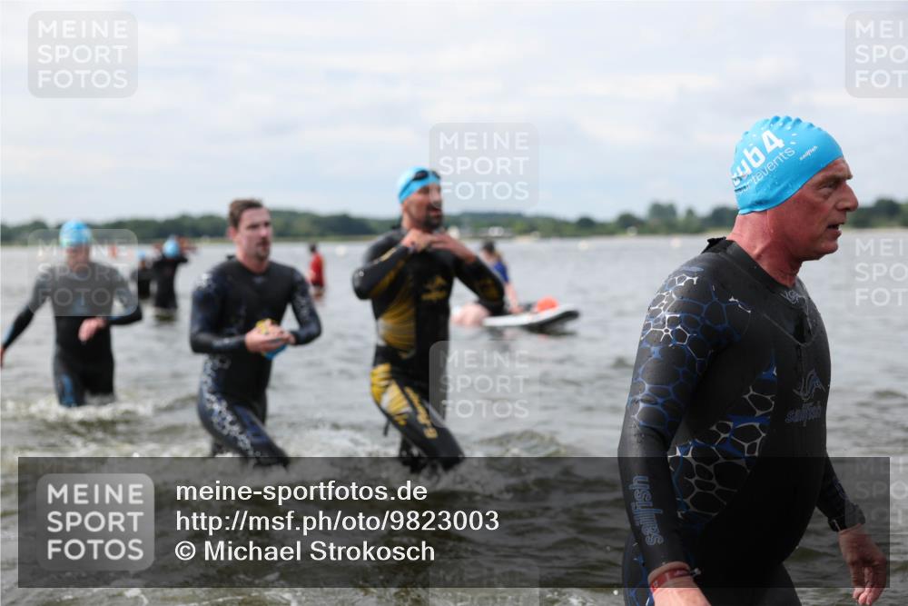 21.06.2026 - Viking Triathlon Michael Strokosch http://msf.ph/oto/9823003 21.06.2026 10:36:55 Schwimmen 68, 84, 87, 122, 142, 186, 325, 364, 395, 407, 553, 606 meine-sportfotos.de