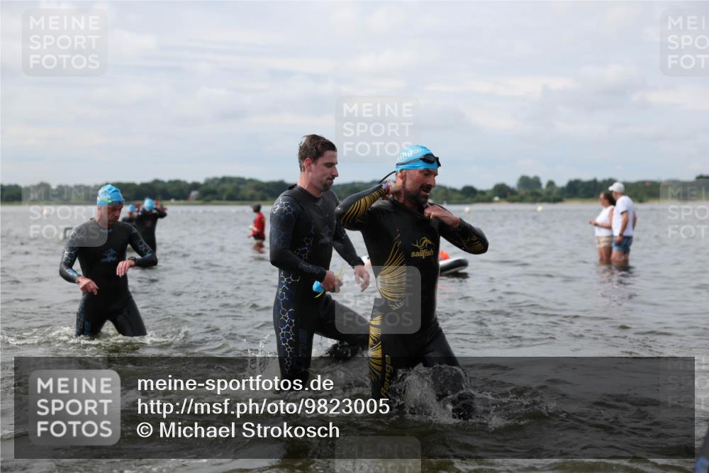 21.06.2026 - Viking Triathlon Michael Strokosch http://msf.ph/oto/9823005 21.06.2026 10:36:56 Schwimmen 68, 84, 87, 122, 142, 186, 325, 364, 395, 407, 553, 606 meine-sportfotos.de