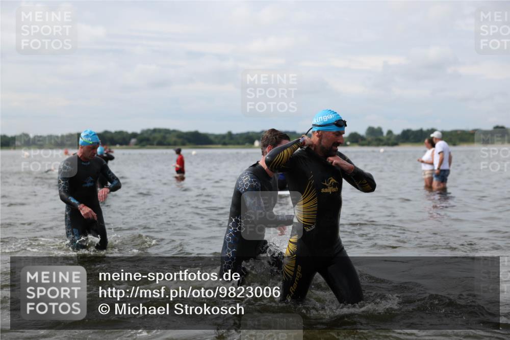 21.06.2026 - Viking Triathlon Michael Strokosch http://msf.ph/oto/9823006 21.06.2026 10:36:56 Schwimmen 68, 84, 87, 122, 142, 186, 325, 364, 395, 407, 553, 606 meine-sportfotos.de