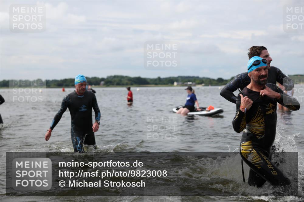 21.06.2026 - Viking Triathlon Michael Strokosch http://msf.ph/oto/9823008 21.06.2026 10:36:56 Schwimmen 68, 84, 87, 122, 142, 186, 325, 364, 395, 407, 553, 606 meine-sportfotos.de