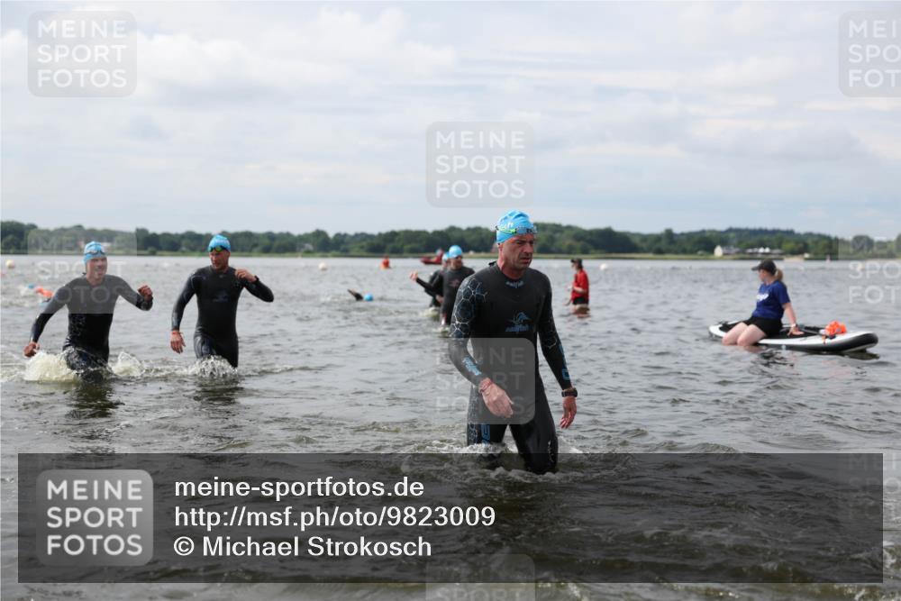 21.06.2026 - Viking Triathlon Michael Strokosch http://msf.ph/oto/9823009 21.06.2026 10:36:57 Schwimmen 68, 84, 87, 122, 142, 186, 325, 364, 395, 407, 553, 606 meine-sportfotos.de