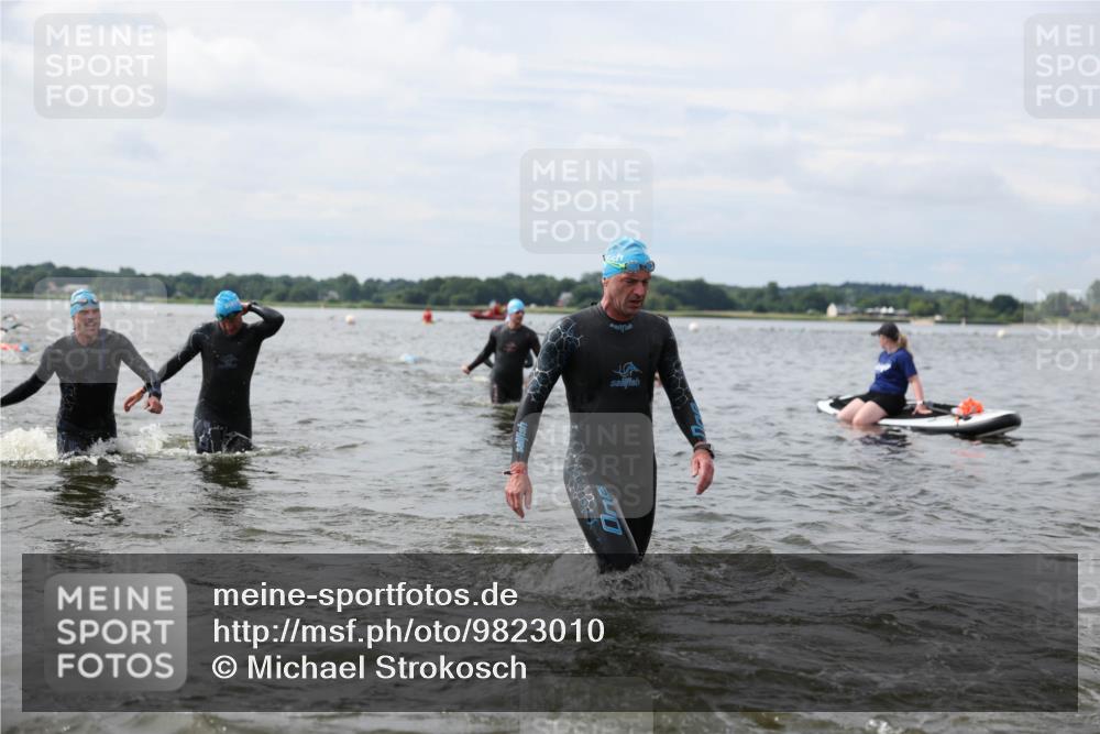 21.06.2026 - Viking Triathlon Michael Strokosch http://msf.ph/oto/9823010 21.06.2026 10:36:57 Schwimmen 68, 84, 87, 122, 142, 186, 325, 364, 395, 407, 553, 606 meine-sportfotos.de