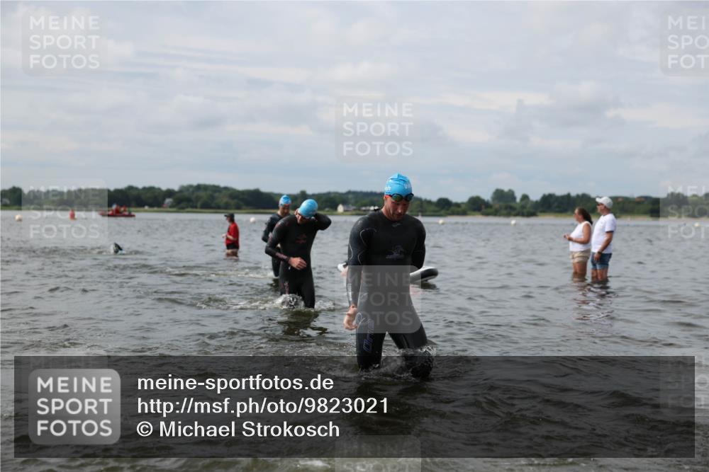 21.06.2026 - Viking Triathlon Michael Strokosch http://msf.ph/oto/9823021 21.06.2026 10:37:02 Schwimmen 84, 89, 122, 142, 186, 325, 395, 407, 455, 553 meine-sportfotos.de