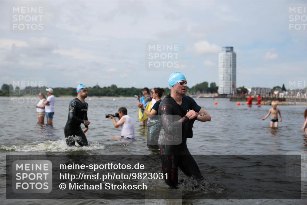 21.06.2026 - Viking Triathlon Michael Strokosch http://msf.ph/oto/9823031 21.06.2026 10:37:08 Schwimmen 64, 84, 89, 142, 186, 370, 407, 455, 553 meine-sportfotos.de