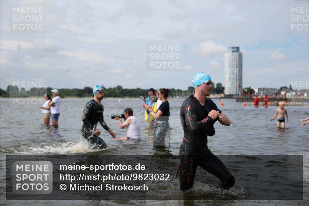 21.06.2026 - Viking Triathlon Michael Strokosch http://msf.ph/oto/9823032 21.06.2026 10:37:08 Schwimmen 64, 84, 89, 142, 186, 370, 407, 455, 553 meine-sportfotos.de
