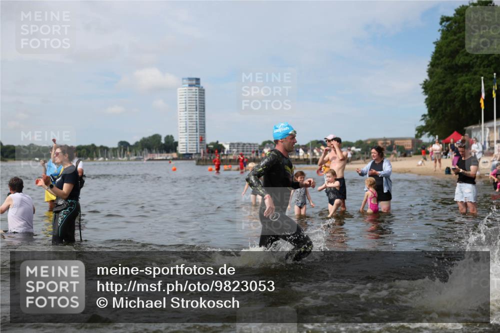 21.06.2026 - Viking Triathlon Michael Strokosch http://msf.ph/oto/9823053 21.06.2026 10:37:20 Schwimmen 64, 89, 111, 239, 370, 450, 455, 545 meine-sportfotos.de
