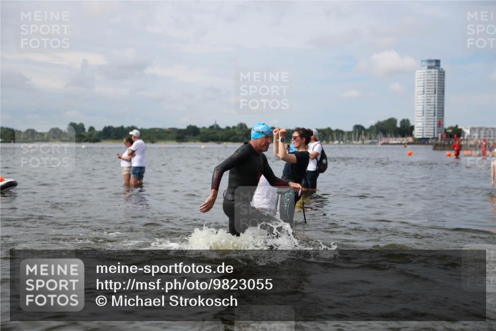 21.06.2026 - Viking Triathlon Michael Strokosch http://msf.ph/oto/9823055 21.06.2026 10:37:21 Schwimmen 64, 89, 111, 239, 370, 450, 455, 545 meine-sportfotos.de
