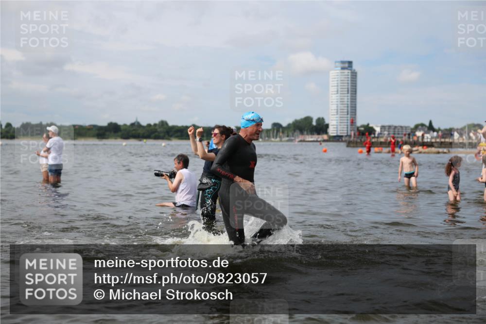 21.06.2026 - Viking Triathlon Michael Strokosch http://msf.ph/oto/9823057 21.06.2026 10:37:21 Schwimmen 64, 89, 111, 239, 370, 450, 455, 545 meine-sportfotos.de