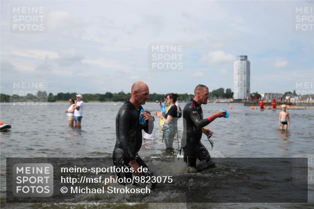21.06.2026 - Viking Triathlon Michael Strokosch http://msf.ph/oto/9823075 21.06.2026 10:37:28 Schwimmen 64, 111, 239, 243, 370, 450, 513, 545 meine-sportfotos.de