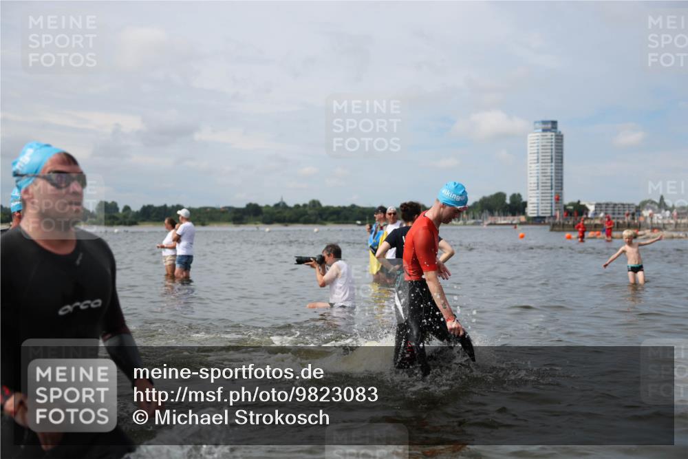 21.06.2026 - Viking Triathlon Michael Strokosch http://msf.ph/oto/9823083 21.06.2026 10:37:37 Schwimmen 111, 197, 239, 243, 467, 513, 545, 633 meine-sportfotos.de