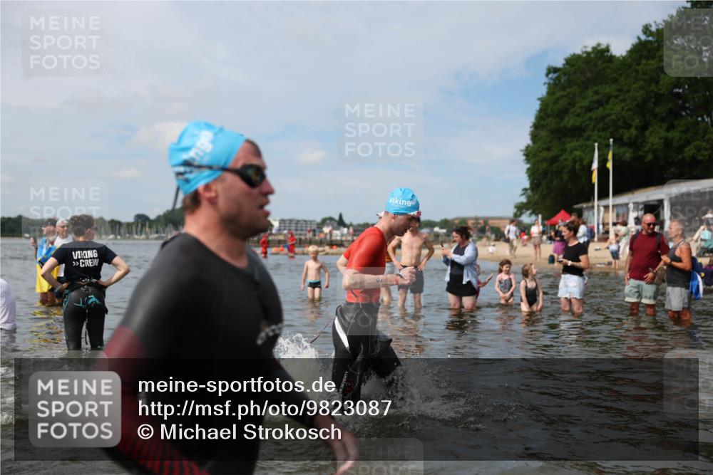 21.06.2026 - Viking Triathlon Michael Strokosch http://msf.ph/oto/9823087 21.06.2026 10:37:38 Schwimmen 111, 197, 239, 243, 467, 513, 545, 633 meine-sportfotos.de
