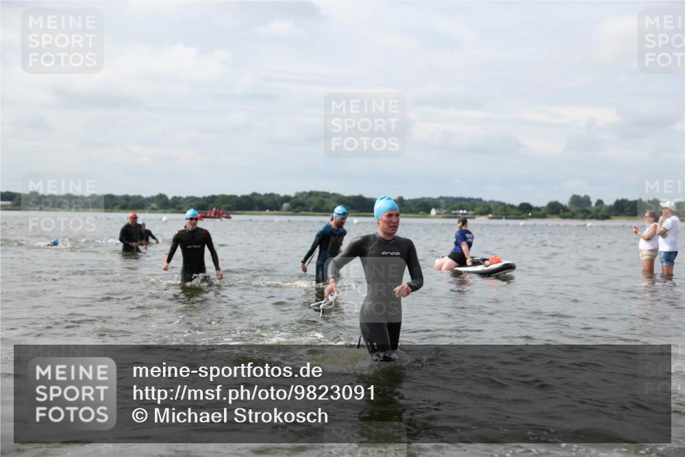 21.06.2026 - Viking Triathlon Michael Strokosch http://msf.ph/oto/9823091 21.06.2026 10:37:41 Schwimmen 171, 197, 239, 243, 285, 449, 467, 513, 545, 633 meine-sportfotos.de