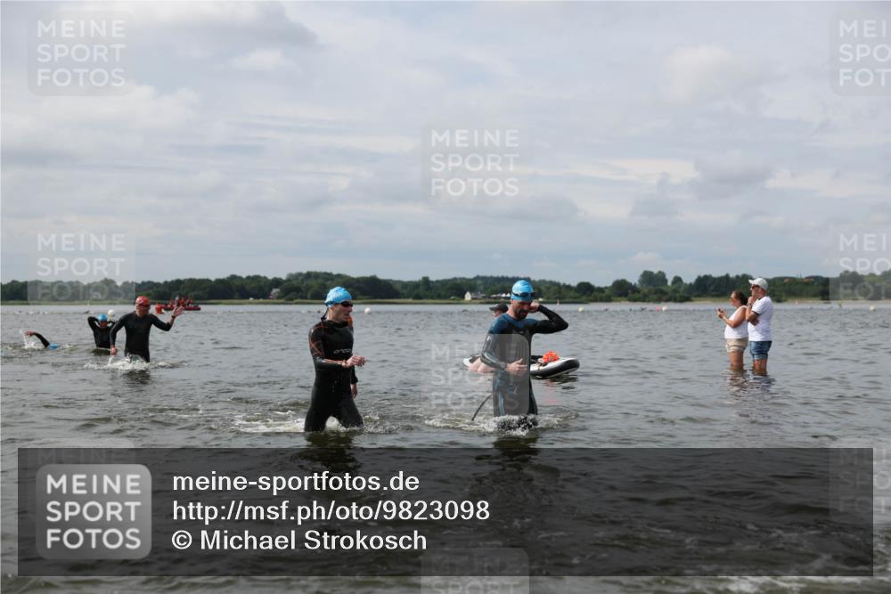 21.06.2026 - Viking Triathlon Michael Strokosch http://msf.ph/oto/9823098 21.06.2026 10:37:44 Schwimmen 171, 197, 243, 285, 449, 467, 513, 633 meine-sportfotos.de