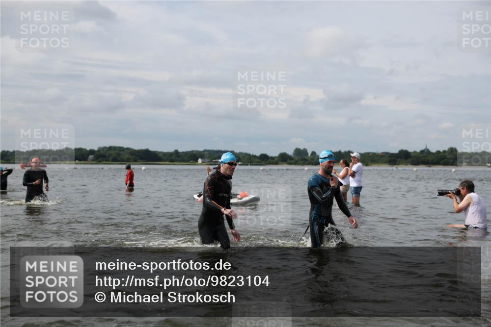 21.06.2026 - Viking Triathlon Michael Strokosch http://msf.ph/oto/9823104 21.06.2026 10:37:45 Schwimmen 171, 197, 241, 243, 285, 449, 467, 513, 633 meine-sportfotos.de