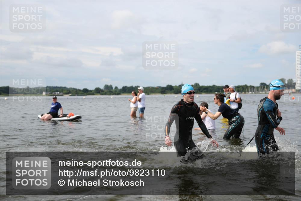 21.06.2026 - Viking Triathlon Michael Strokosch http://msf.ph/oto/9823110 21.06.2026 10:37:47 Schwimmen 171, 197, 241, 243, 285, 449, 467, 513, 633 meine-sportfotos.de