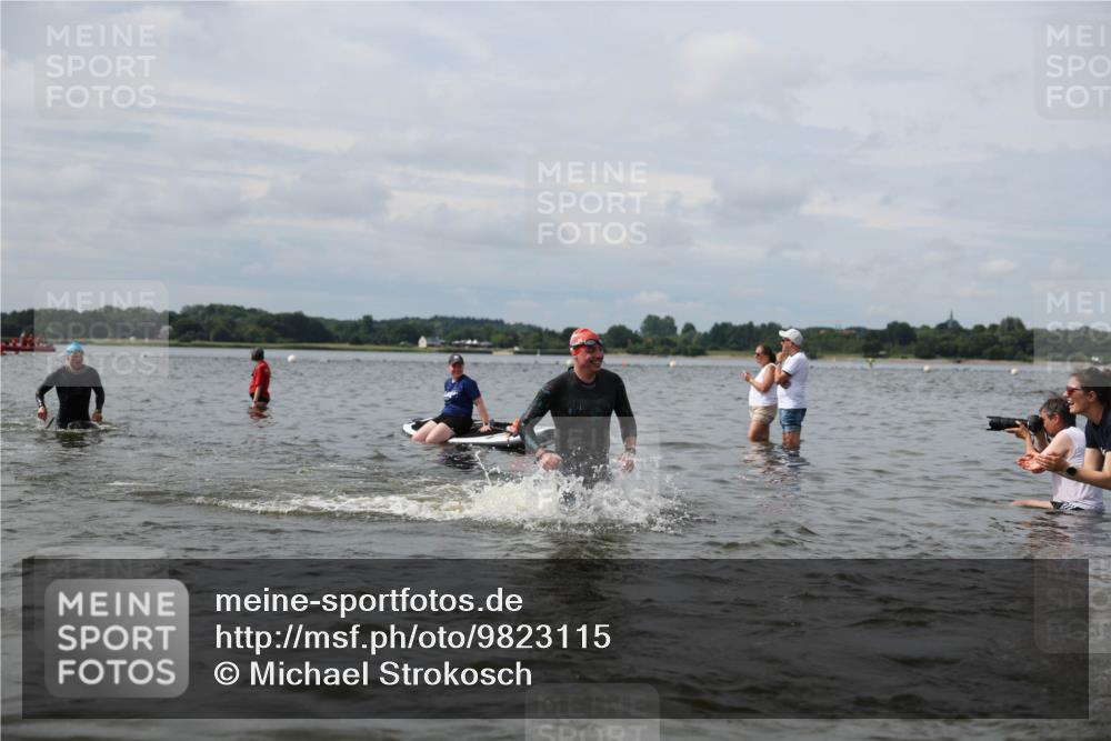 21.06.2026 - Viking Triathlon Michael Strokosch http://msf.ph/oto/9823115 21.06.2026 10:37:49 Schwimmen 99, 171, 197, 241, 243, 285, 449, 467, 633 meine-sportfotos.de
