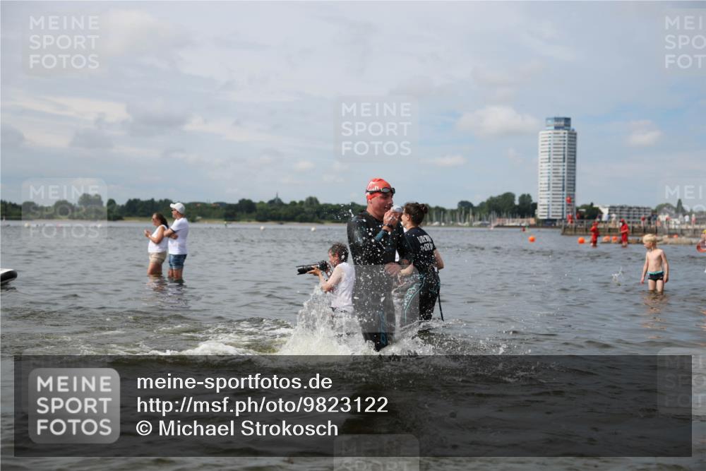 21.06.2026 - Viking Triathlon Michael Strokosch http://msf.ph/oto/9823122 21.06.2026 10:37:51 Schwimmen 80, 99, 171, 197, 241, 243, 285, 449, 467, 633 meine-sportfotos.de