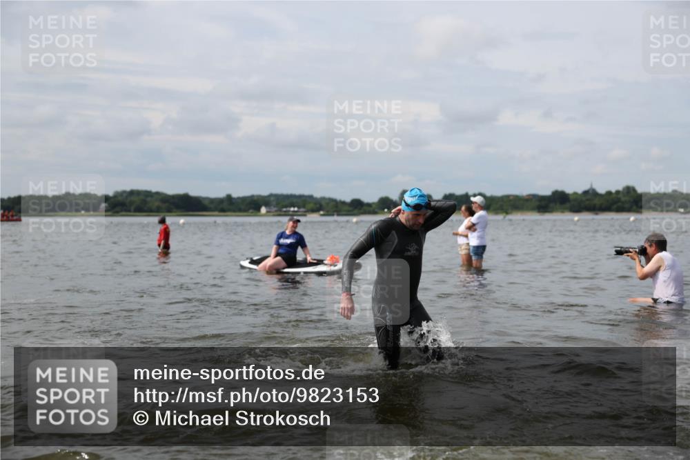 21.06.2026 - Viking Triathlon Michael Strokosch http://msf.ph/oto/9823153 21.06.2026 10:38:07 Schwimmen 80, 99, 241, 315, 465 meine-sportfotos.de