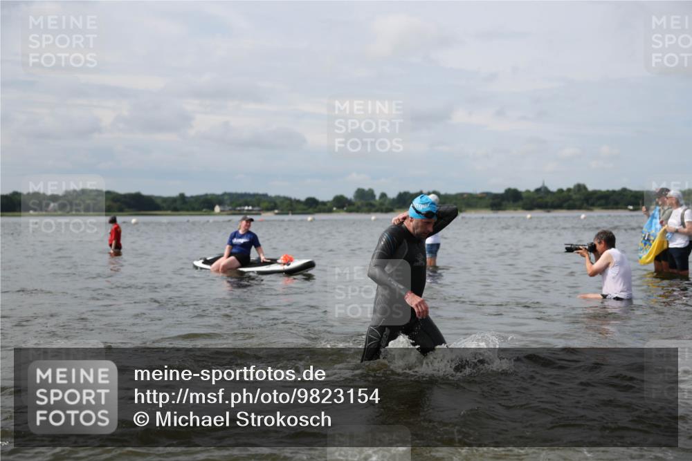 21.06.2026 - Viking Triathlon Michael Strokosch http://msf.ph/oto/9823154 21.06.2026 10:38:07 Schwimmen 80, 99, 241, 315, 465 meine-sportfotos.de