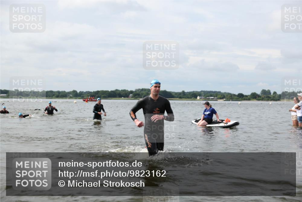21.06.2026 - Viking Triathlon Michael Strokosch http://msf.ph/oto/9823162 21.06.2026 10:38:11 Schwimmen 80, 99, 315, 316, 465 meine-sportfotos.de