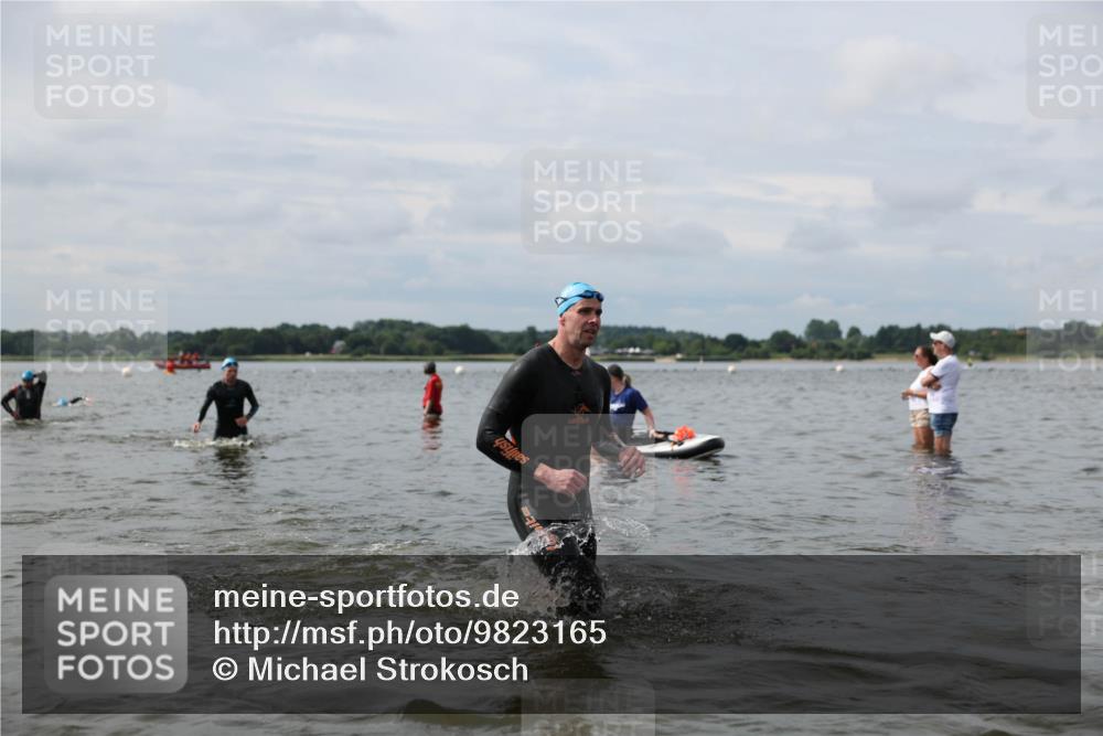 21.06.2026 - Viking Triathlon Michael Strokosch http://msf.ph/oto/9823165 21.06.2026 10:38:12 Schwimmen 80, 99, 315, 316, 465 meine-sportfotos.de