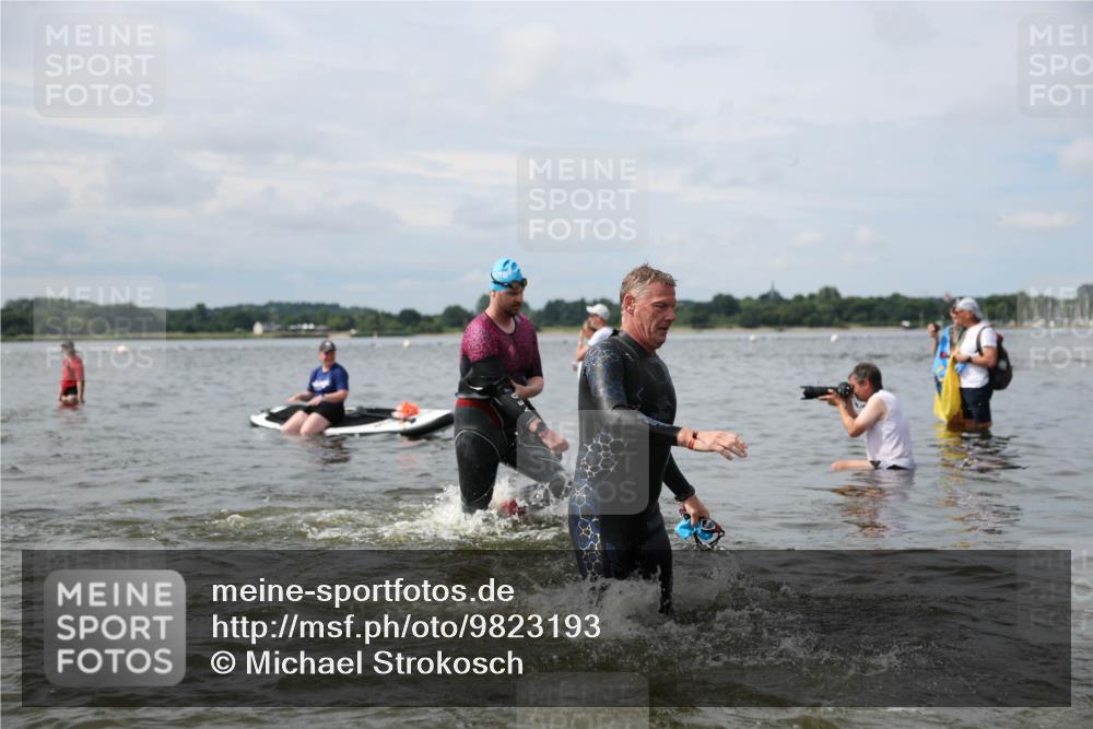21.06.2026 - Viking Triathlon Michael Strokosch http://msf.ph/oto/9823193 21.06.2026 10:38:29 Schwimmen 53, 55, 144, 300, 303, 316, 397, 546, 567 meine-sportfotos.de