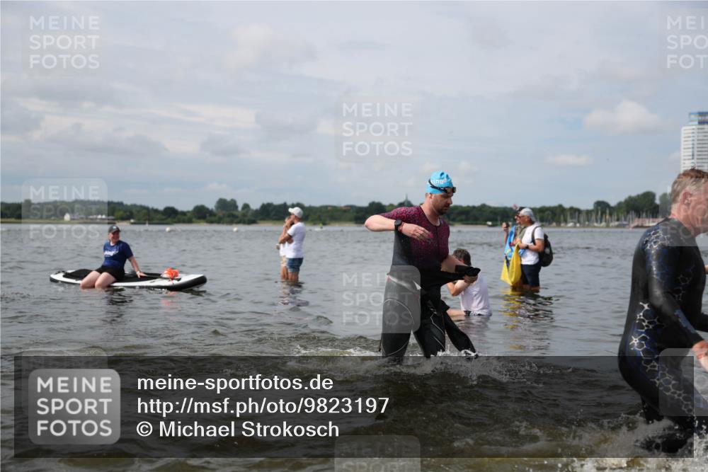 21.06.2026 - Viking Triathlon Michael Strokosch http://msf.ph/oto/9823197 21.06.2026 10:38:30 Schwimmen 53, 55, 144, 300, 303, 316, 397, 419, 546, 567 meine-sportfotos.de