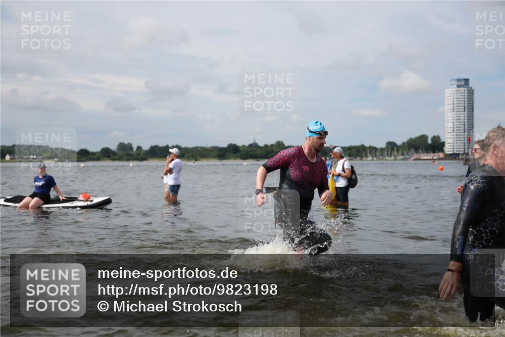 21.06.2026 - Viking Triathlon Michael Strokosch http://msf.ph/oto/9823198 21.06.2026 10:38:31 Schwimmen 53, 55, 144, 300, 303, 316, 397, 419, 546, 567 meine-sportfotos.de