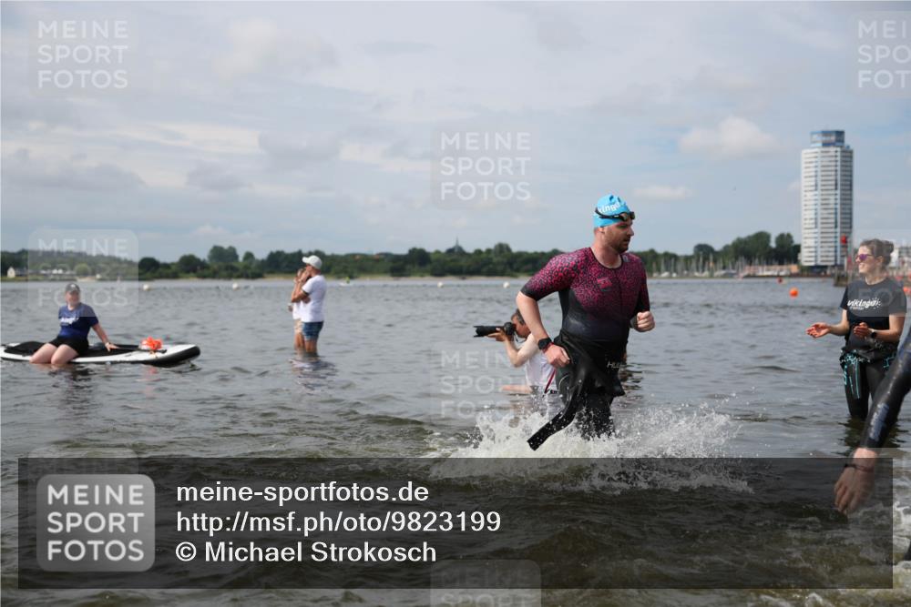 21.06.2026 - Viking Triathlon Michael Strokosch http://msf.ph/oto/9823199 21.06.2026 10:38:31 Schwimmen 53, 55, 144, 300, 303, 316, 397, 419, 546, 567 meine-sportfotos.de